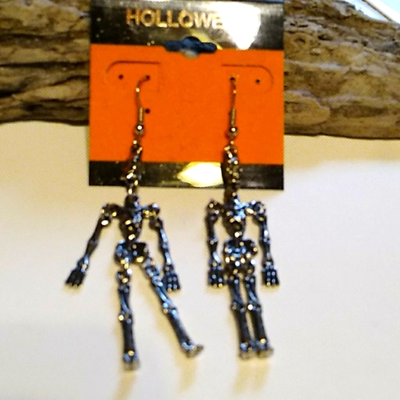 Jewelry - New Silver  Skeleton  Earrings